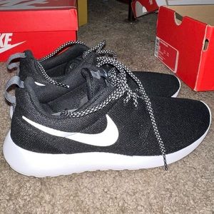 Nike Roshe One